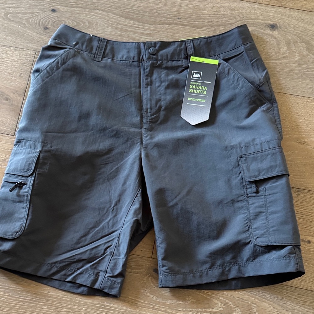 REI Women’s Sahara Shorts - NWT